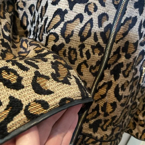Chico’s~NWT~Jacquard~Leopard Print~Faux Leather Detail~Lined~Moto Jacket~Size 3 - Picture 8 of 16